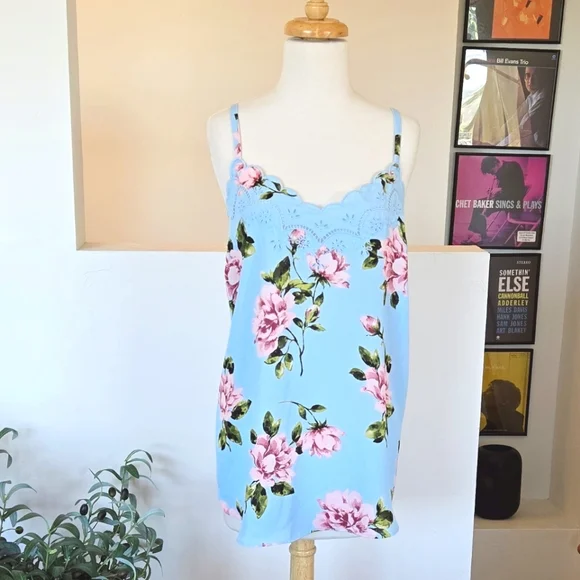 🏷️TORRID Sophie Georgette Embroidered Cami Garden Blooms Size 2X - Picture 5 of 9